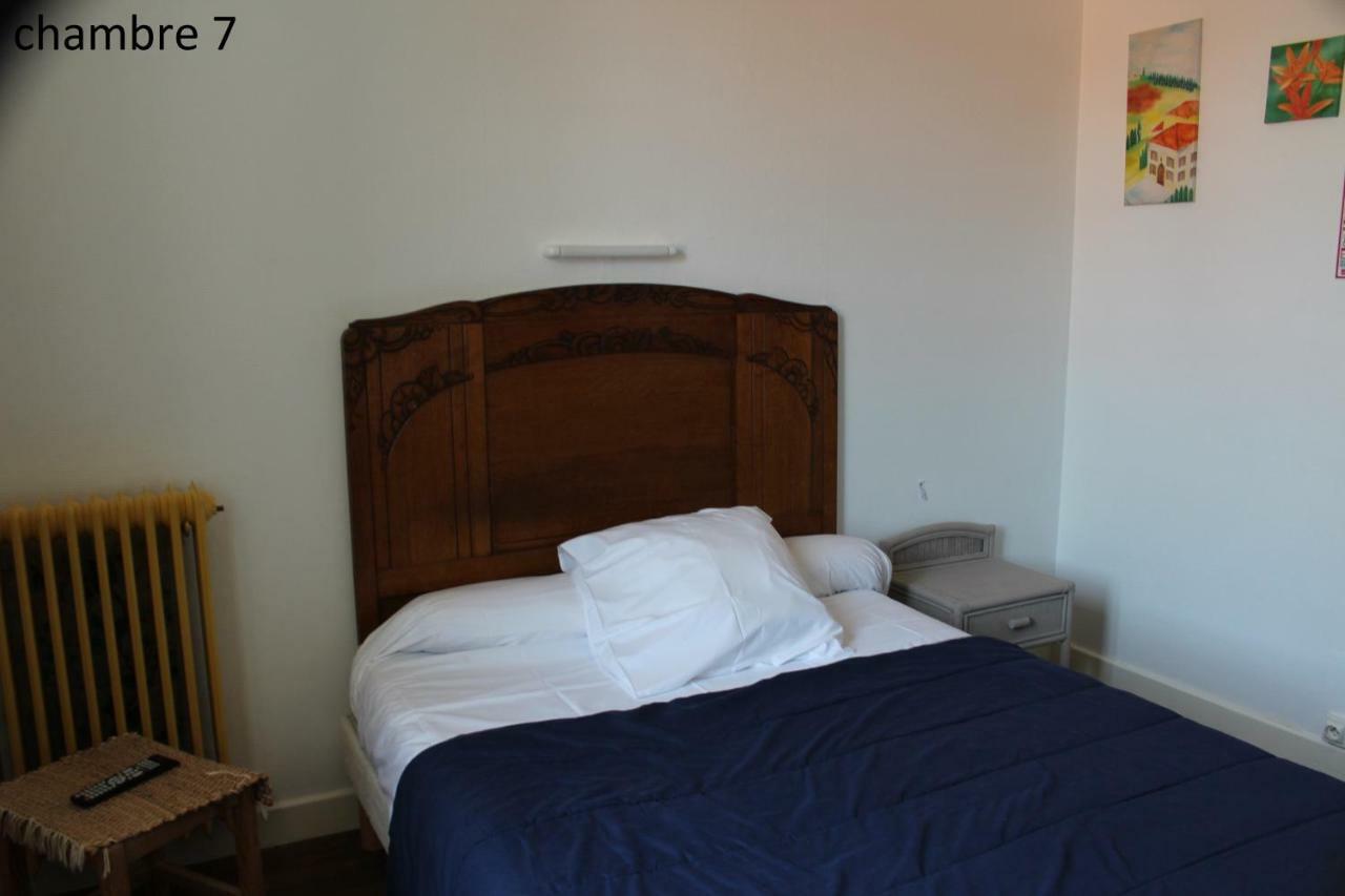 Hotel Le Dervois Монтие-ан-Дер Екстериор снимка