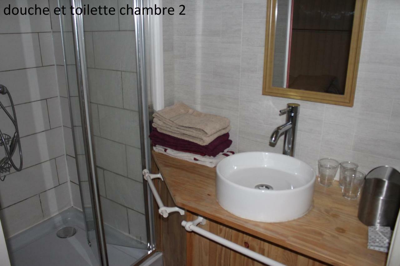 Hotel Le Dervois Монтие-ан-Дер Екстериор снимка